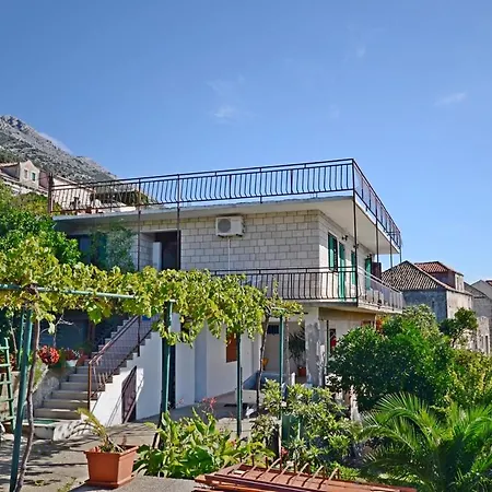 Apartman Ljilja Kuciste