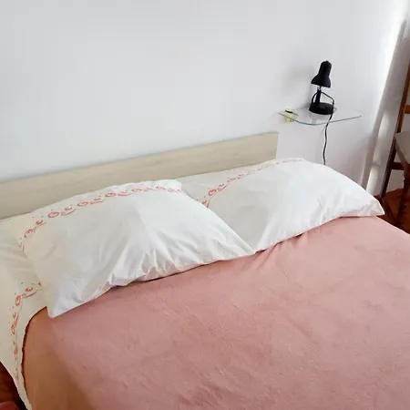 Apartman Ljilja דירה